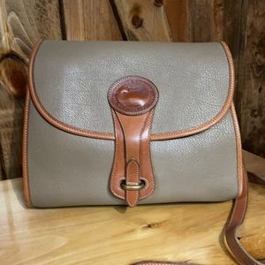 VINTAGE TAN DOONEY & BOURKE BAG